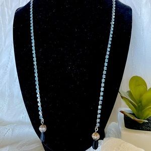 Blue rhinestones glasses holder